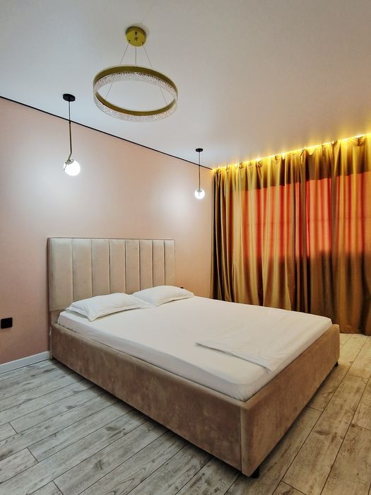 1комнатная LUX квартира по суточна по часова