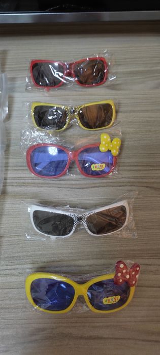 Детские солнцезащитные очки