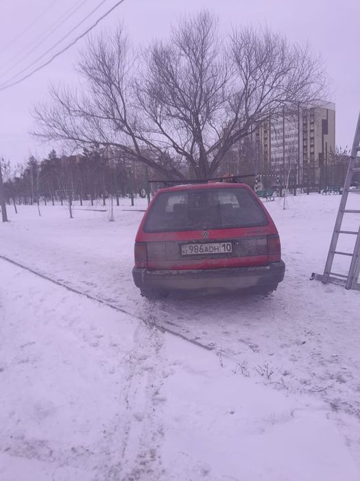 Продам  машину .