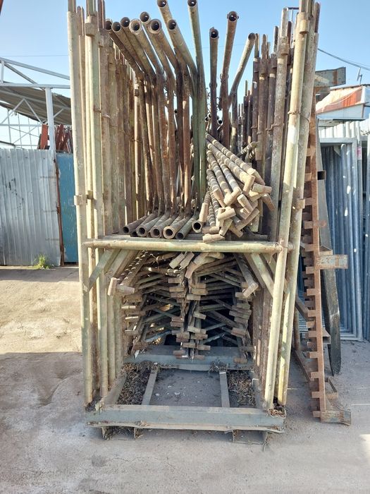 De vânzare schela metalica 400 mp