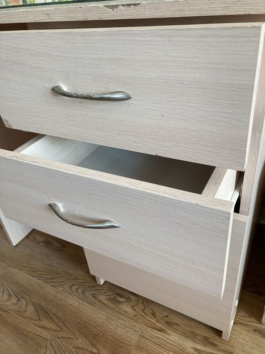 Продам письменный стол