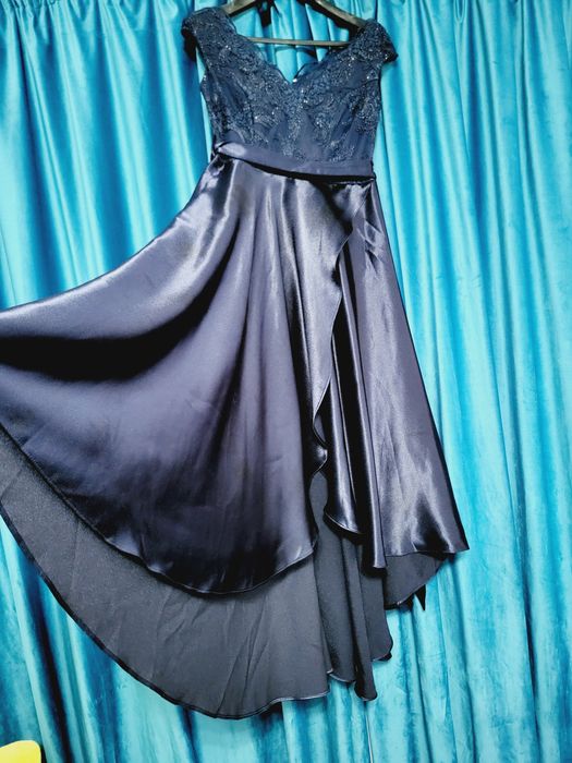 Diverse rochii ocazie, lungi și scurte mar 38-40