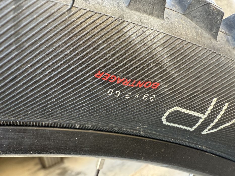 Продавам Гуми Bontrager XR4/COMP 29x2,6