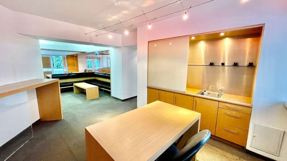 Proprietar birou lux 5cam Unirii Fantani avocat notar VIDEO la detalii