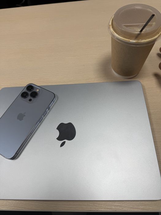 Macbook air m4 16/256