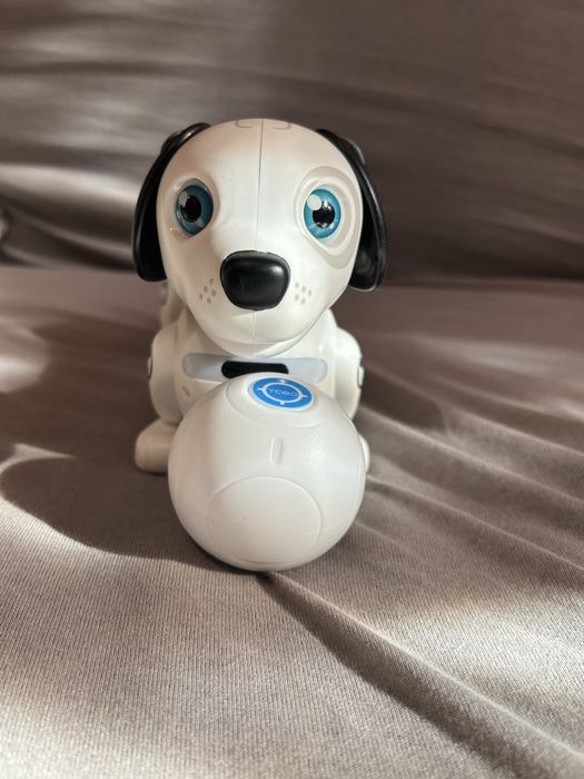 Игрушка-робот с батарейками в комплекте инструкцией