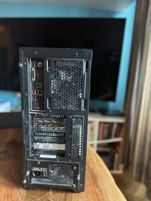 Компютърна конфигурация ryzen 5 3600 raedon RX 5500 XT