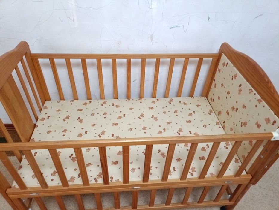 Продаю манеж Б/У