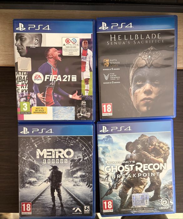 Consolă Play Station 4