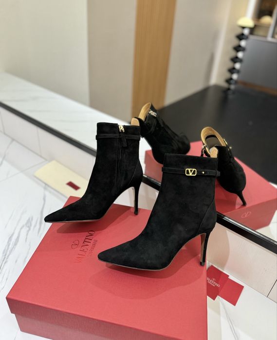 Ghete valentino cu toc