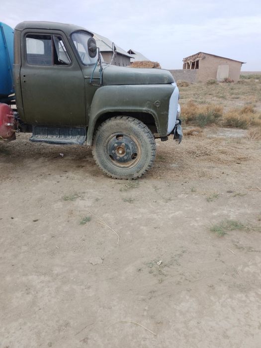 Gaz53 sotldi moshin yaxshi 210 talik metan gazi bor