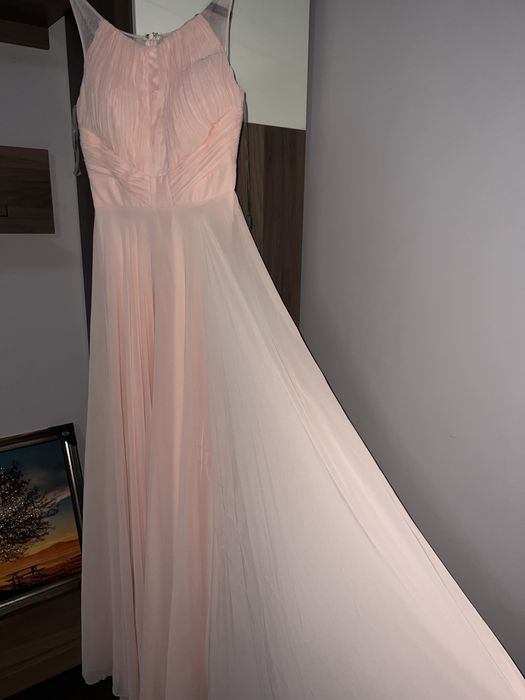 Вечерние платья