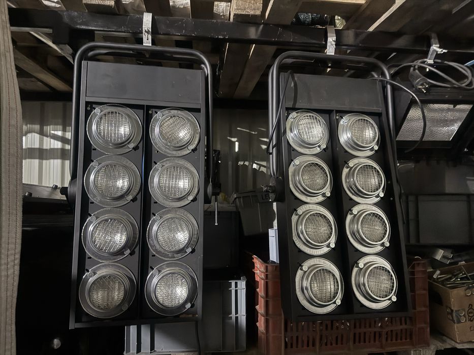 Blinder 8 Dmx. SHOWTEC   Ca noi !