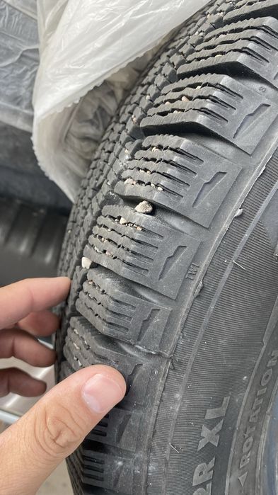 Продам зимние шины Nokian tyres
