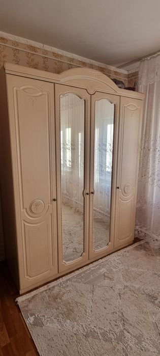 Продам шкаф для одежды