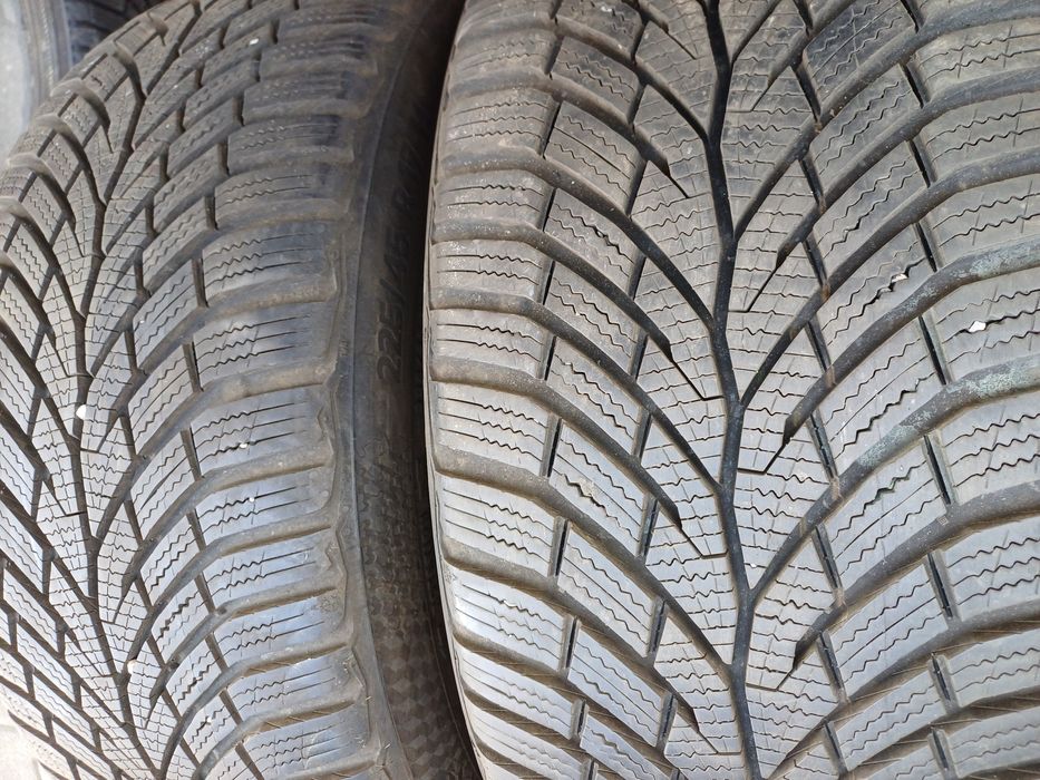 Гуми 225/45/17 Континентал