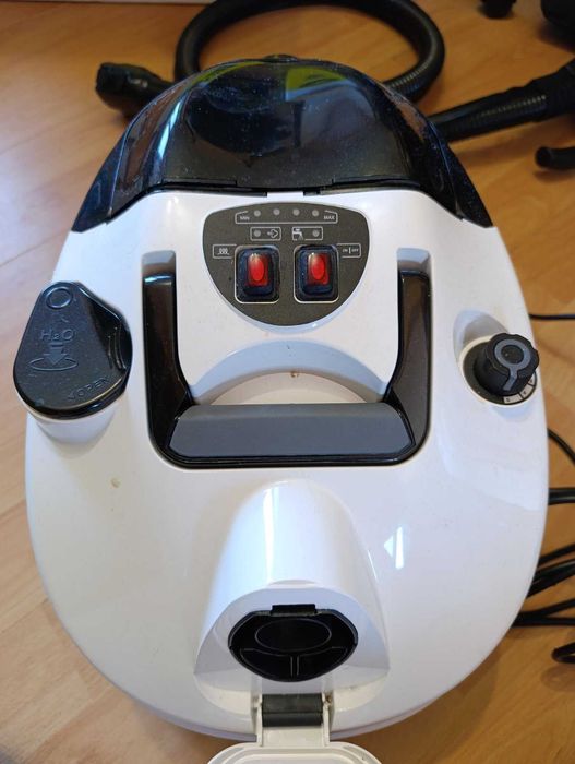 Karcher SV7  , 3 в 1: Почистване с пара, прахосмукачка и сушене!