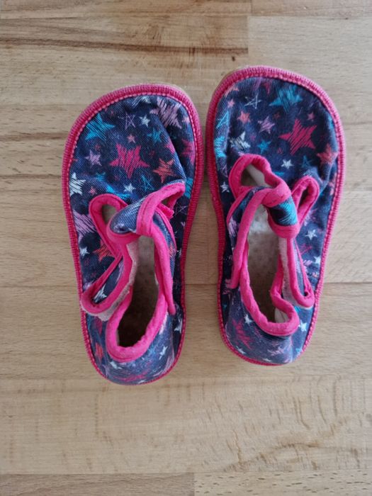 Боси пантофи Beda