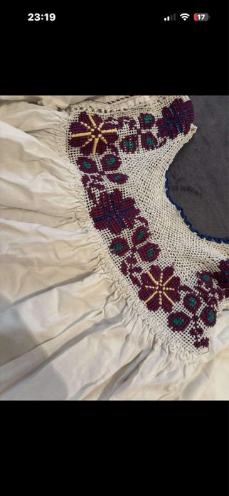 ie,fusta, cojocel au peste 100 de ani vechime