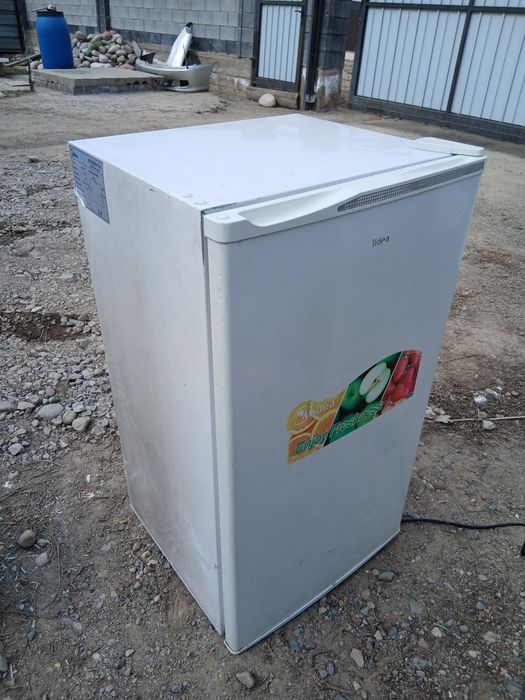 Мини холодильник. Доставка есть.