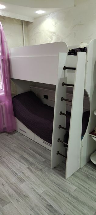 Продам кровать двухъярусную
