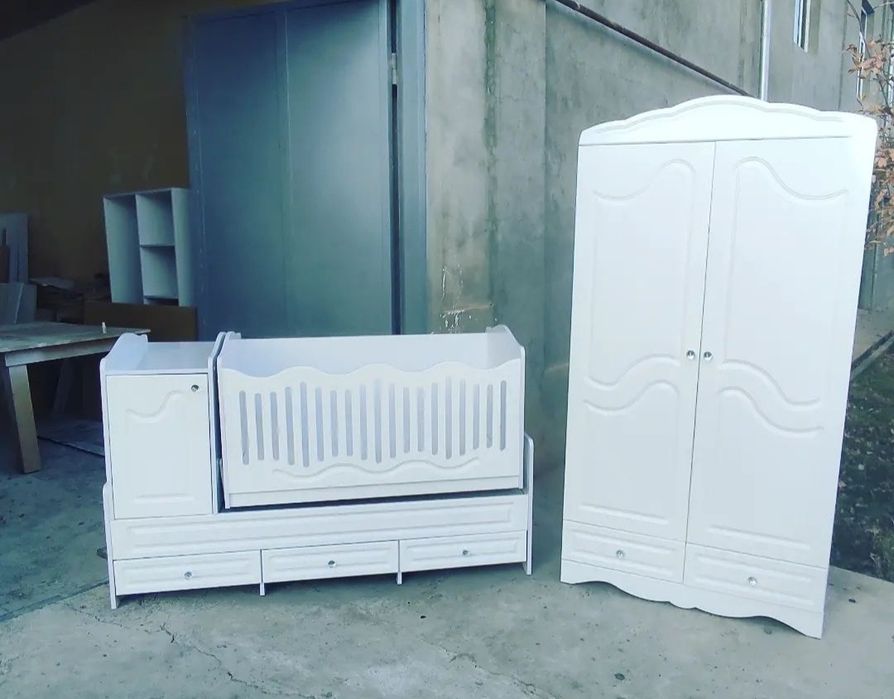 Krashini sifatli ishkof va kravatlar bor