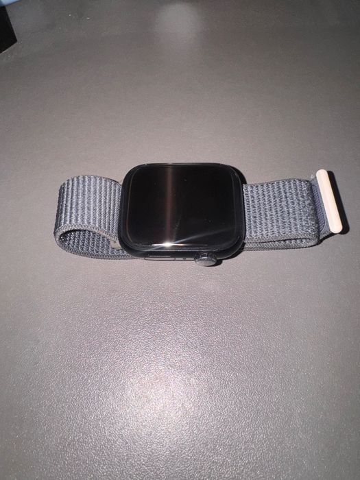 Apple Watch 9 series, 45mm, Midnight Aluminium Case, Midnight Sport Loop