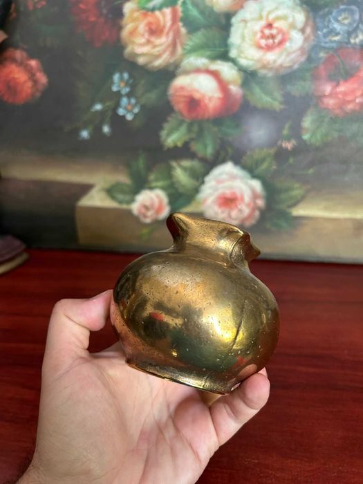 A283 716g 9cm H, 9d Carafa masiva bronz