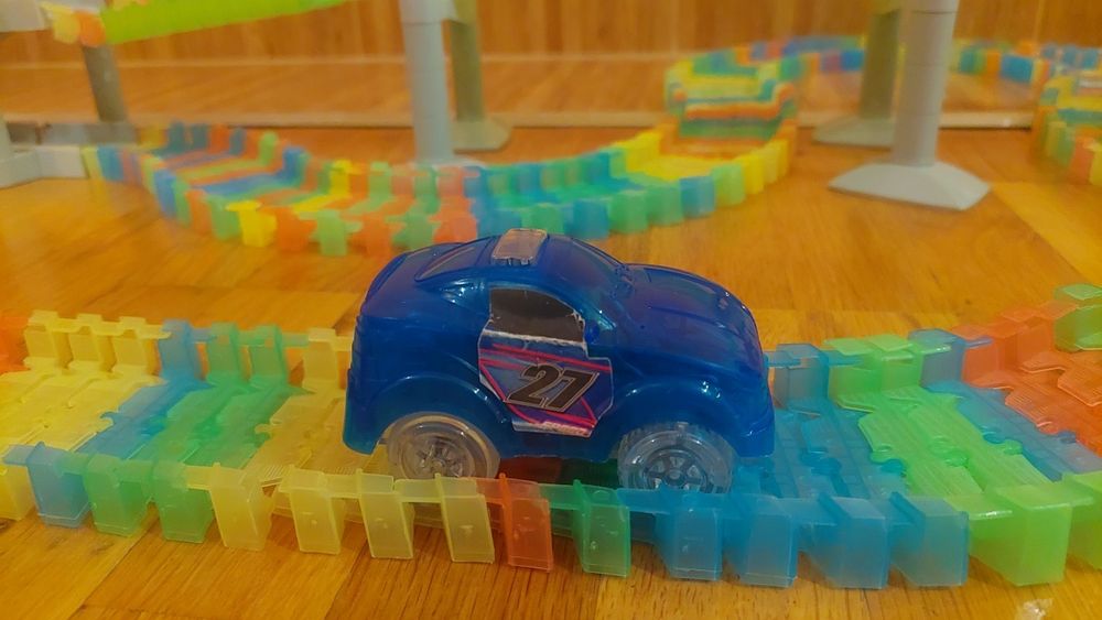 Светеща писта на две нива с количка 260 ч. Glow Track 3 +