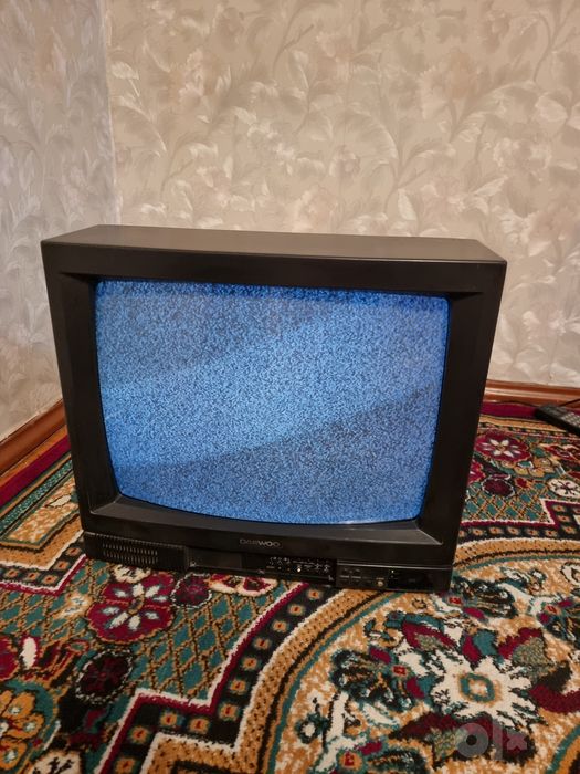 Диван уголок трансформер +телевизор бесплатно район куйлюк