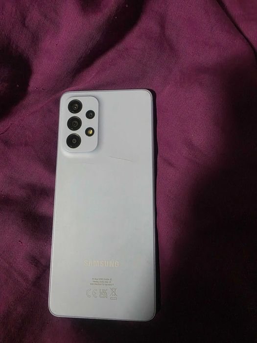 Продавам Samsung A53