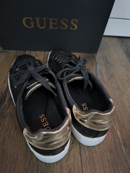 Дамски маратонки guess