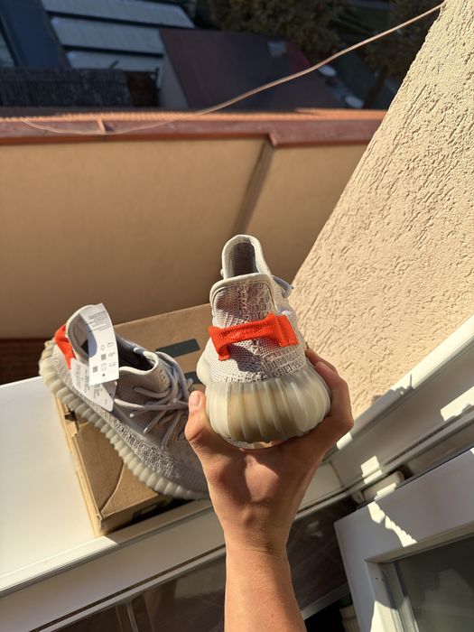 Yeezy 350 Tail Light