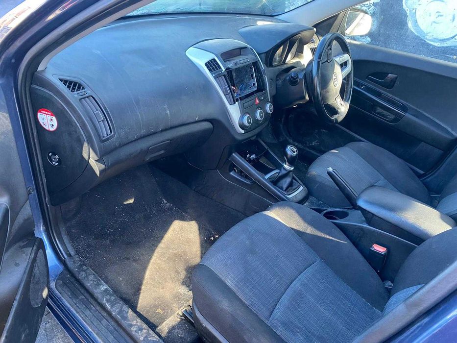 DEZMEMBREZ Kia CEED 1.6i 1.6d  Motor Cutie Bara Far Capota Usa Bara