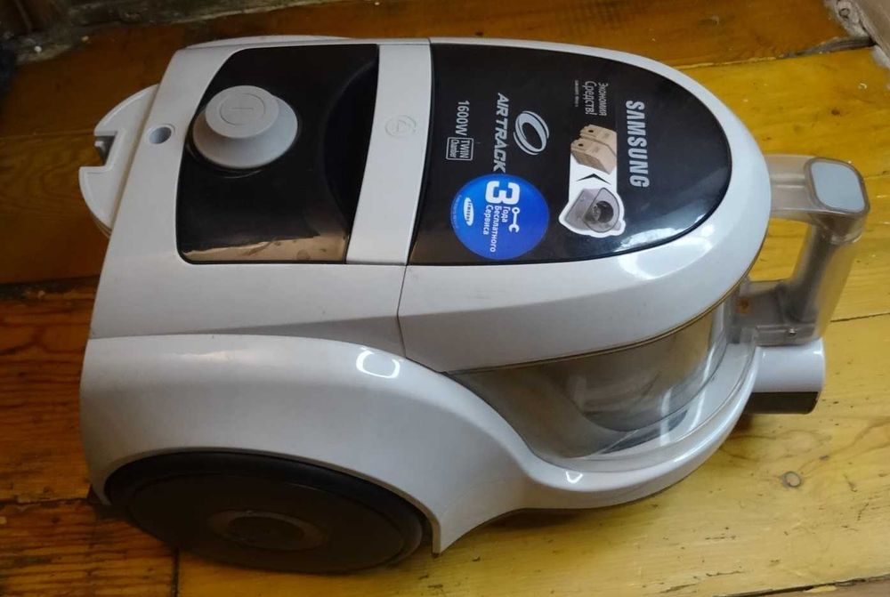 пылесос Samsung SC-4520 в отличном рабочем состоянии.