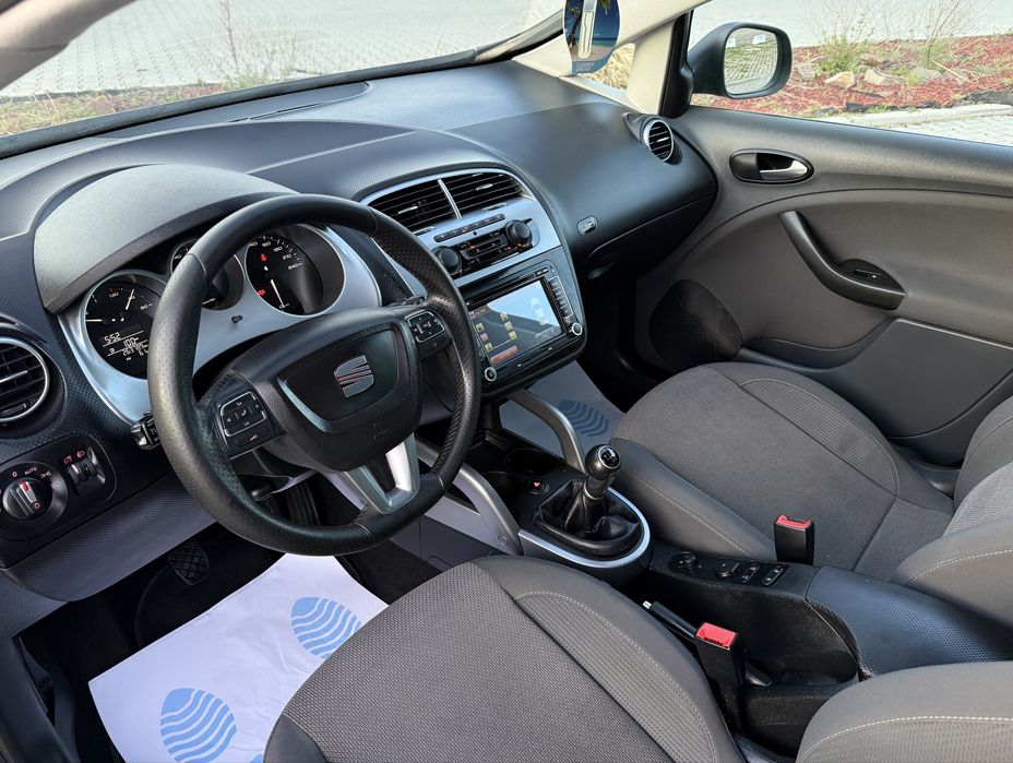 * Seat Altea XL * 1.9 TDI  * FACELIFT * 2010 * Trapă * Navi * BLS *
