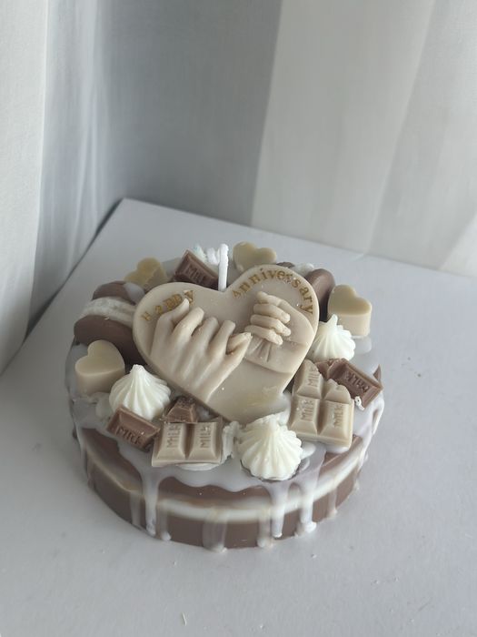 Ароматна свещ торта