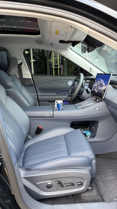 Voyah Free + Plus 2026