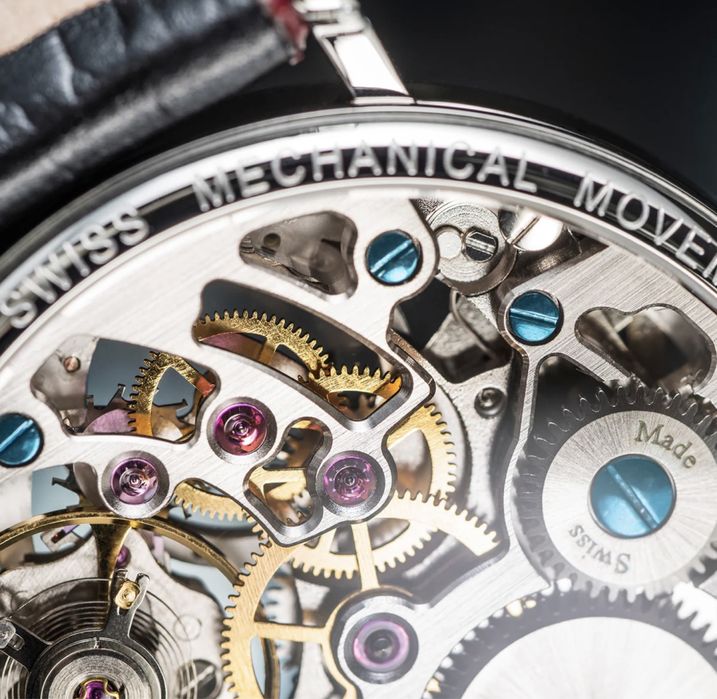 Уникален дамски часовник