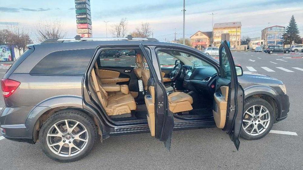VAND FIAT FREEMONT 2015 Versiunea cu cel mai bun echipamet, IMPECABILA MASINA