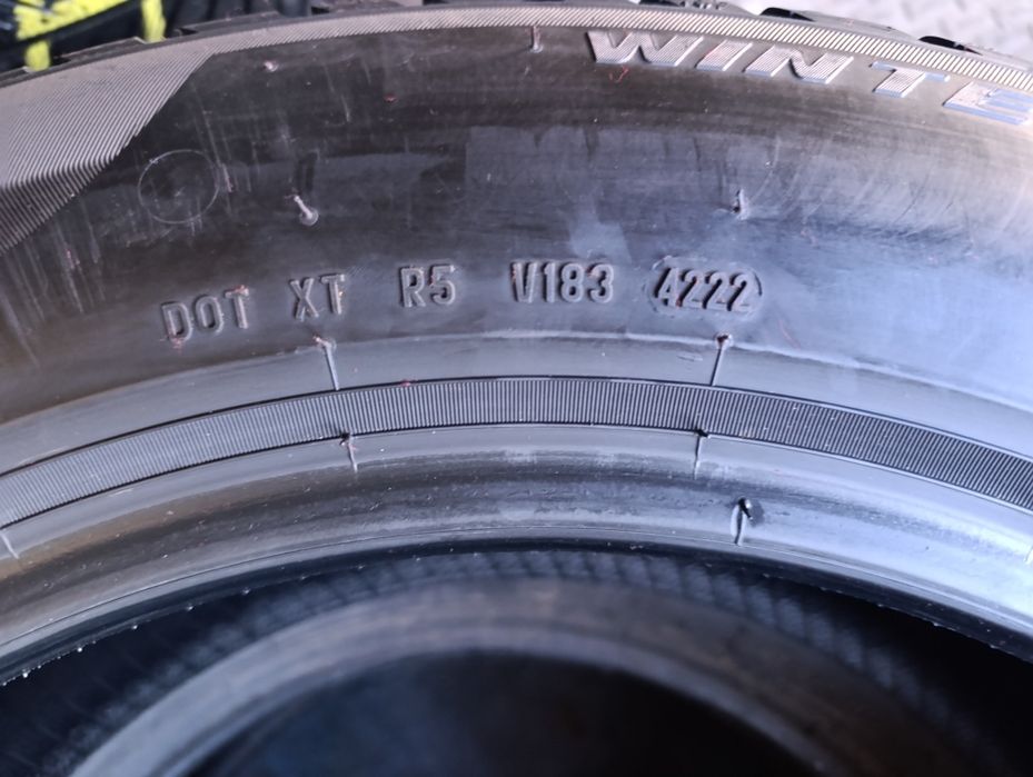 Anvelope de iarnă 225 60 18 Pirelli Runflat* dot 2022