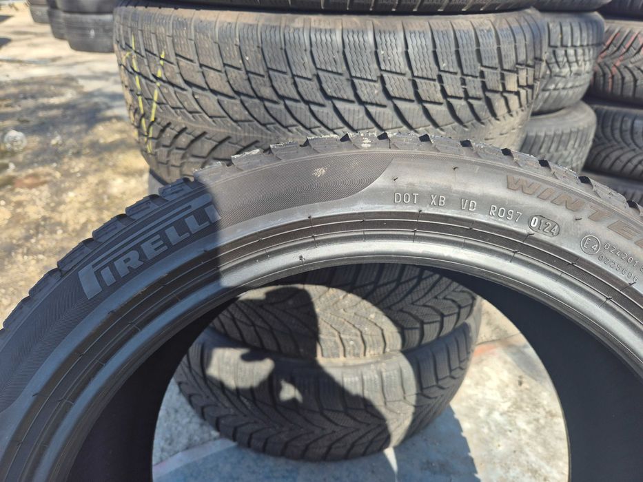 4 Anvelope de IARNA - 245/40/18 - PIRELLI - CA UNELE NOI - DOT 2024