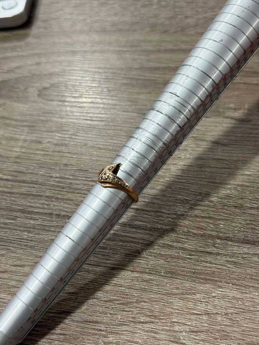 Продавам Златен Дамски Пръстен 14к