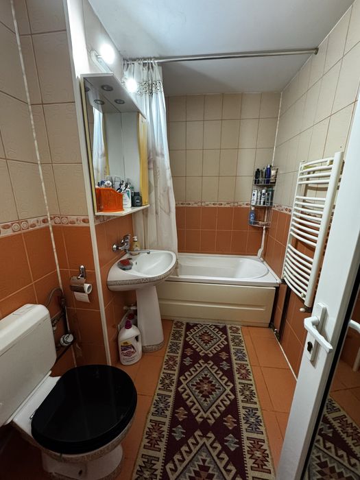 Vând apartament 3 camere, 84mp utili, mobilat/utilat direct de la PROPRIETAR + loc de parcare