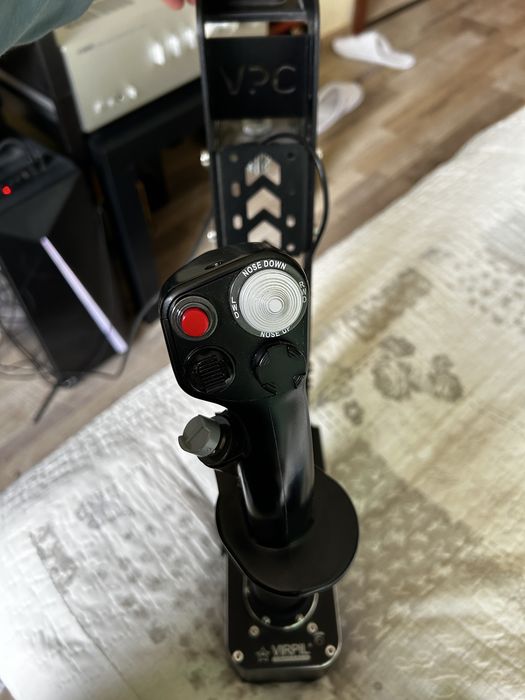 Virpil VPC Mongoose T-50CM3 с деск маунт и стик на Thrustmaster