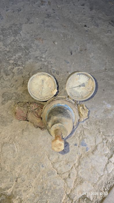 Редуктор кислородный и ацителеновый