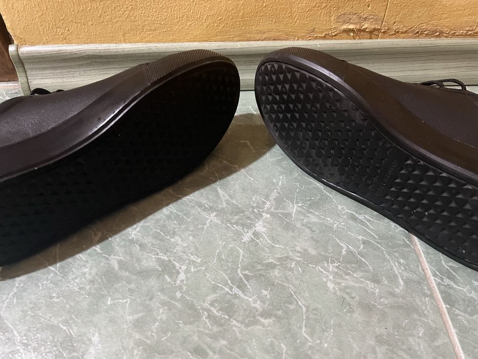 Оригинални  кожени кецове Karl Lagerfeld,37 номер