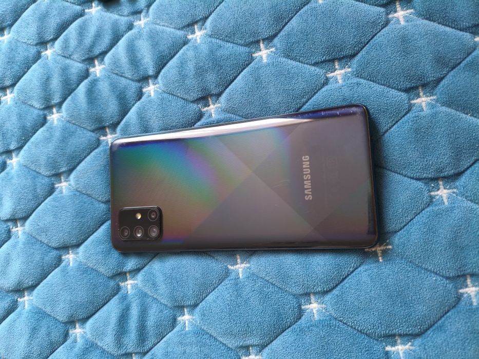 Продам телефон А 71