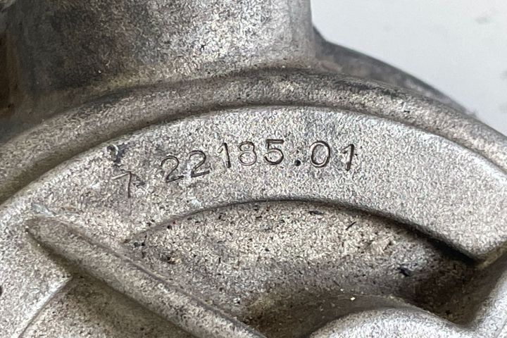 Pompa vacuum  2.5 tdi 72218501 Audi A4 B6