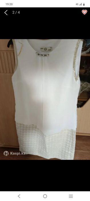 Платье б/у продаю